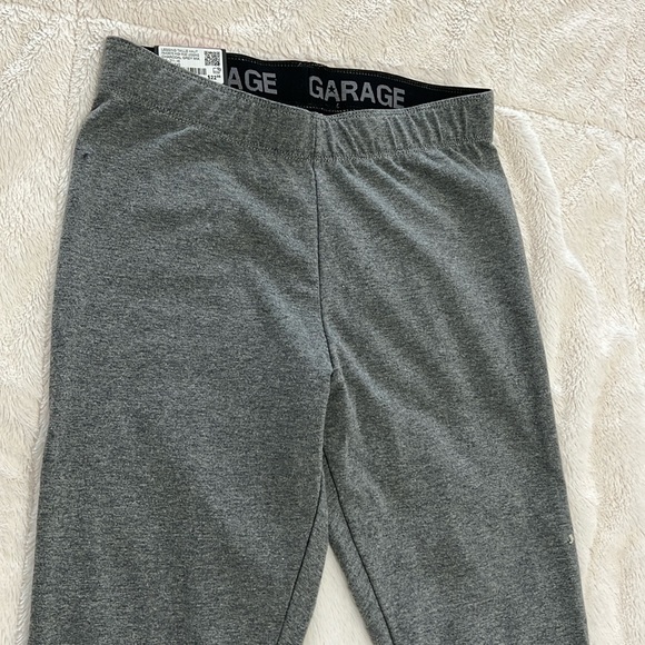 Garage Other - NEW Garage Gray Leggjngs Size Small